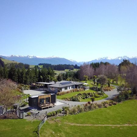 Boutique Tiny House - Te Anau Country Accommodation Zewnętrze zdjęcie