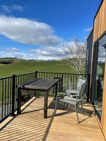 Boutique Tiny House - Te Anau Country Accommodation Zewnętrze zdjęcie